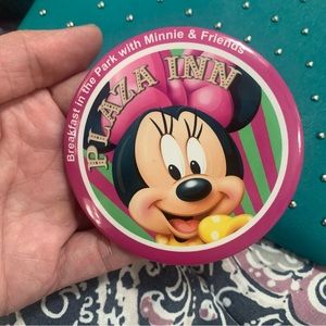 Disney Parks Minnie Mouse button pin